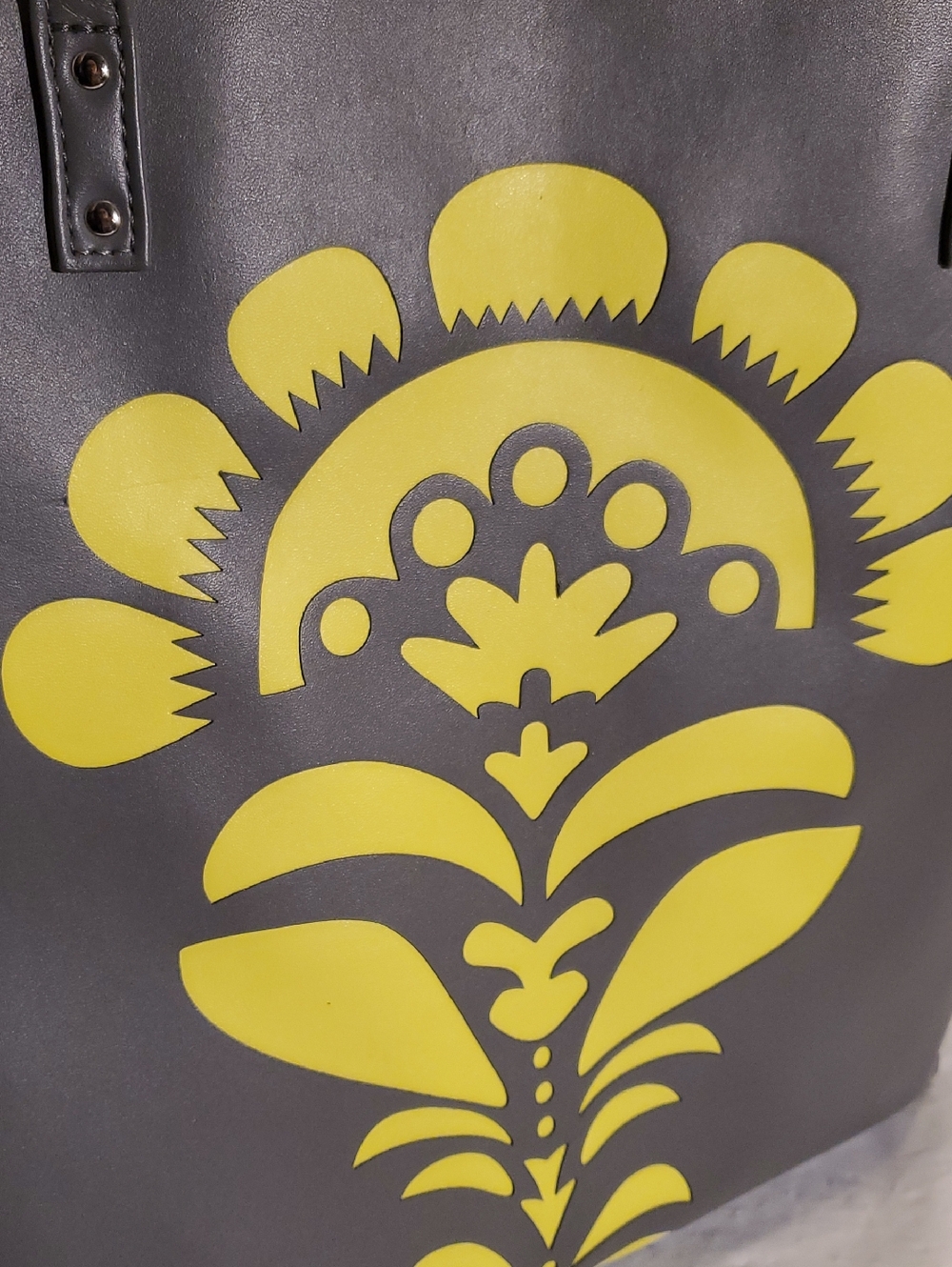 🧯Vera Bradley Gray Tote Bag with Yellow Floral Accent - Picture 2 of 6